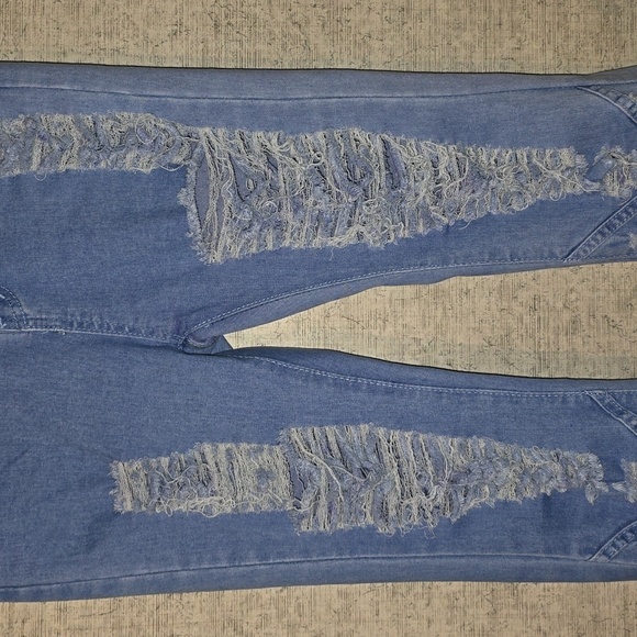 NWT Women's Bell Bottom Jeans - Picture 8 of 17
